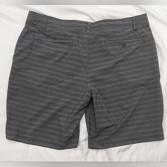 Pair of 2 HangTen Men's XXL Size 42 Gray and Black Zip-Up Hybrid Chino Shorts - Picture 3 of 15